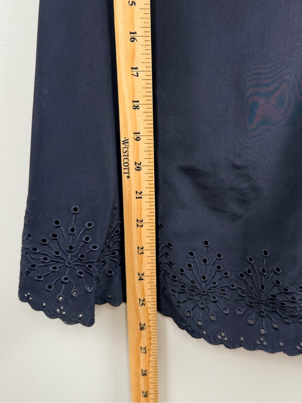 Joie 100% silk black V neck camisole large - Picture 7 of 11